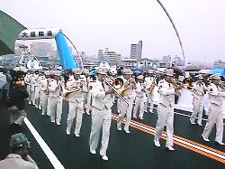 �|���̃v���X�o���h