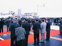 �J�̒��̃e�[�v�J�b�g